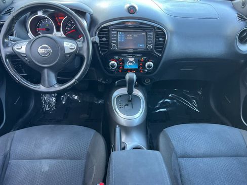 Used 2015 Nissan Juke SV w/ Technology Package image 4