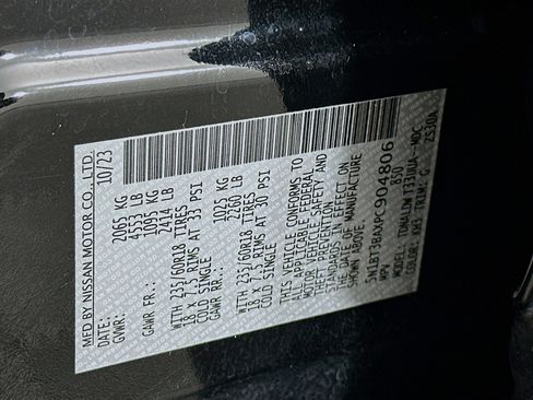 Used 2023 Nissan Rogue SV image 12