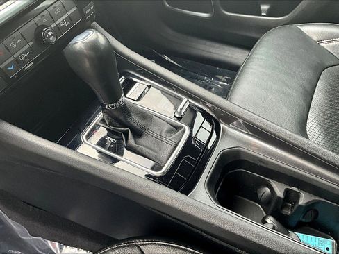 Used 2022 Jeep Compass Latitude image 14