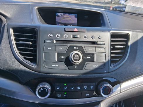 Used 2015 Honda CR-V LX image 12