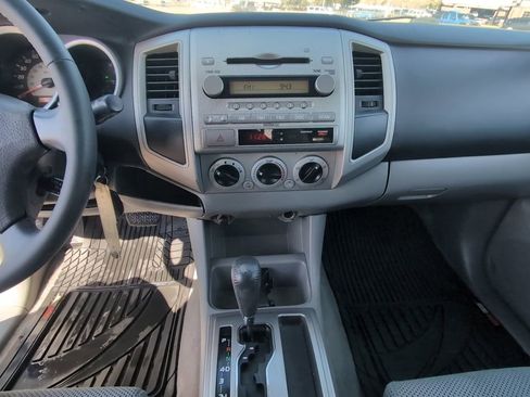 Used 2008 Toyota Tacoma PreRunner image 18