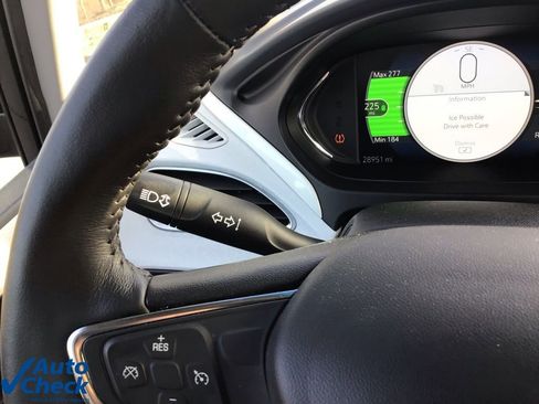 Used 2019 Chevrolet Bolt LT image 30