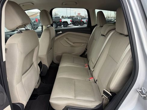 Used 2017 Ford Escape SE w/ Equipment Group 201A image 22