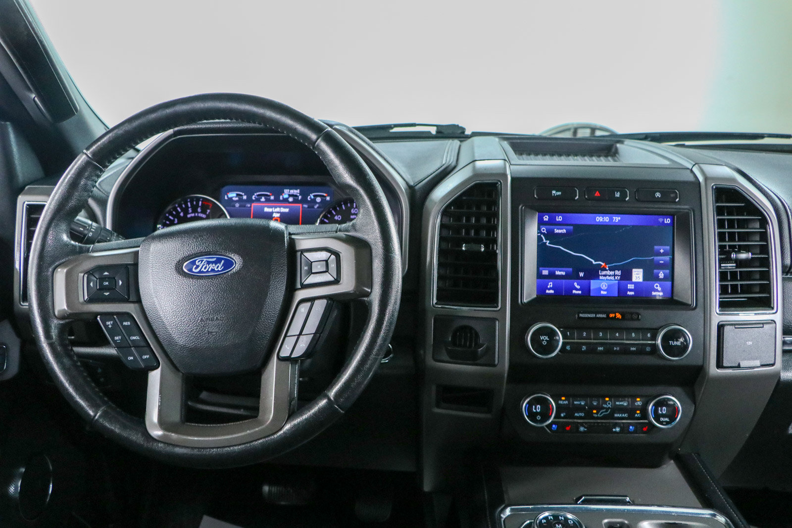 Used 2020 Ford Expedition XLT w/ Equipment Group 202A RWD image 18