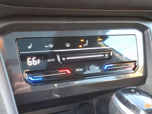 Used 2023 Volkswagen Tiguan SE R-Line image 20