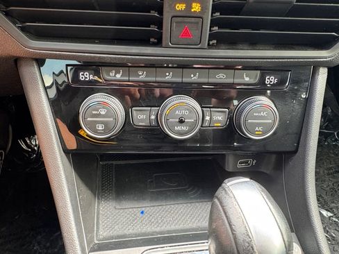 Used 2020 Volkswagen Jetta SEL image 17