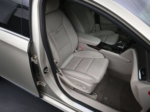 Used 2015 Cadillac XTS FWD image 11