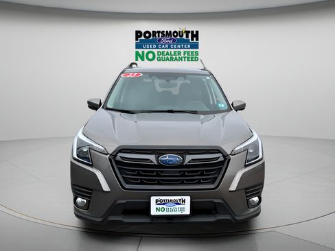 Used 2023 Subaru Forester Limited AWD/4WD image 9