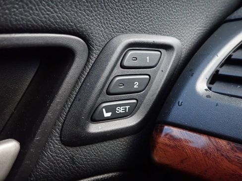 Used 2010 Honda Crosstour EX-L image 24