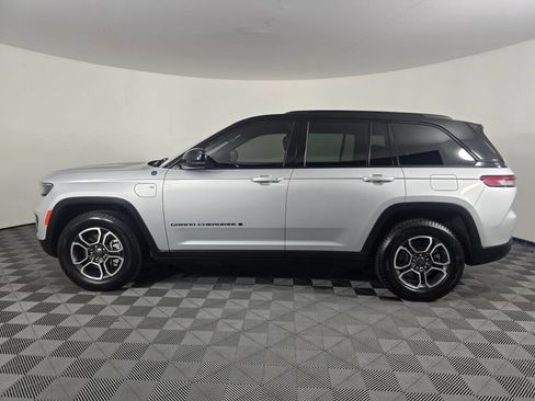 Used 2022 Jeep Grand Cherokee Trailhawk AWD/4WD image 6