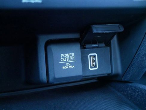 Used 2019 Honda Pilot Touring image 23