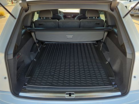 New 2026 Audi Q7 2.0T Premium image 12