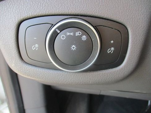 Used 2020 Ford Transit Connect XL image 12