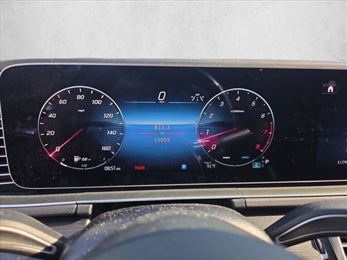 Used 2024 Mercedes-Benz GLS 580 4MATIC image 9