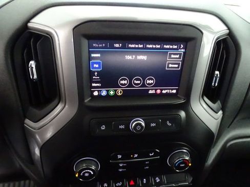 Used 2022 Chevrolet Silverado 1500 Custom Trail Boss w/ Safety Confidence Package image 11