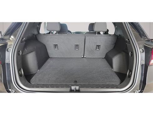 Used 2024 Chevrolet Equinox LT image 6