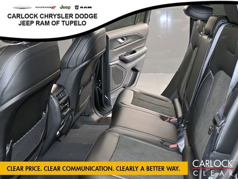 New 2025 Jeep Grand Cherokee Altitude image 29