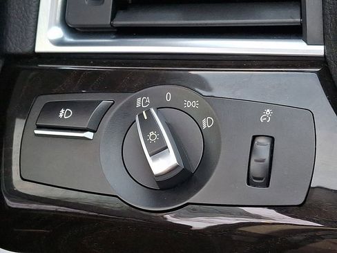 Used 2017 BMW 535i Gran Turismo xDrive image 24