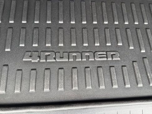 Used 2023 Toyota 4Runner Limited image 12