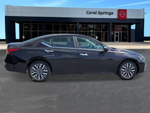 New 2026 Nissan Altima 2.5 SV FWD image 6