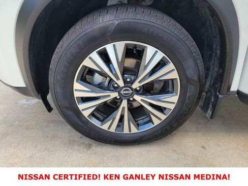Certified 2023 Nissan Rogue SV AWD/4WD image 18