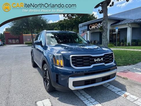 Used 2025 Kia Telluride S AWD/4WD image 1