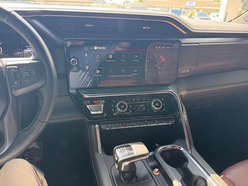 Used 2025 GMC Sierra 1500 Denali Ultimate AWD/4WD image 21