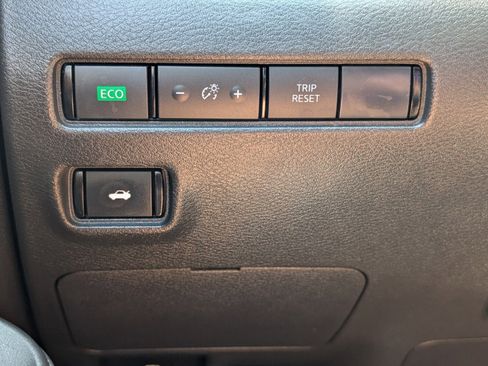 Certified 2024 Nissan Sentra S FWD image 31