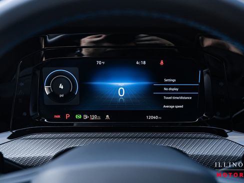 Used 2024 Volkswagen Golf R image 19