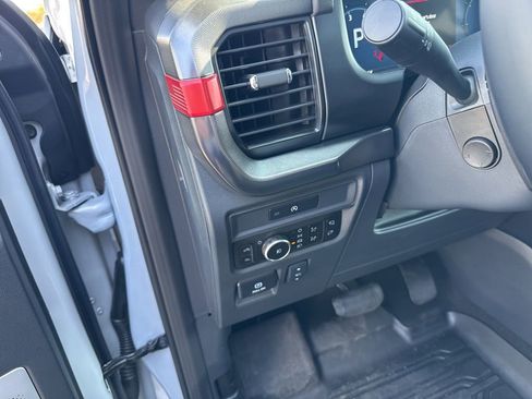 Used 2025 Ford F150 Raptor AWD/4WD image 23