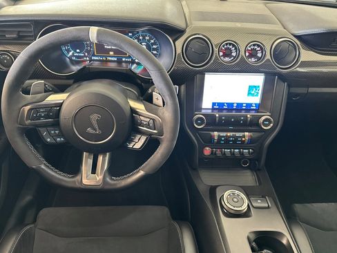 Certified 2021 Ford Mustang Shelby GT500 w/ Technology Package image 14