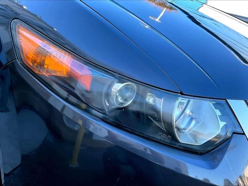 Used 2010 Acura TSX Sedan image 25