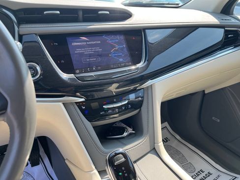 Used 2024 Cadillac XT6 Premium Luxury w/ LPO, Floor Liner Package AWD/4WD image 19