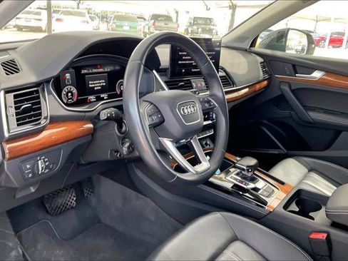 Used 2023 Audi Q5 2.0T Premium Plus w/ Premium Plus Package AWD/4WD image 17