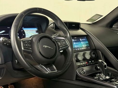 Used 2022 Jaguar F-TYPE P450 image 36