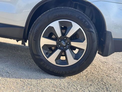 Used 2018 Subaru Forester 2.5i Premium AWD/4WD image 13