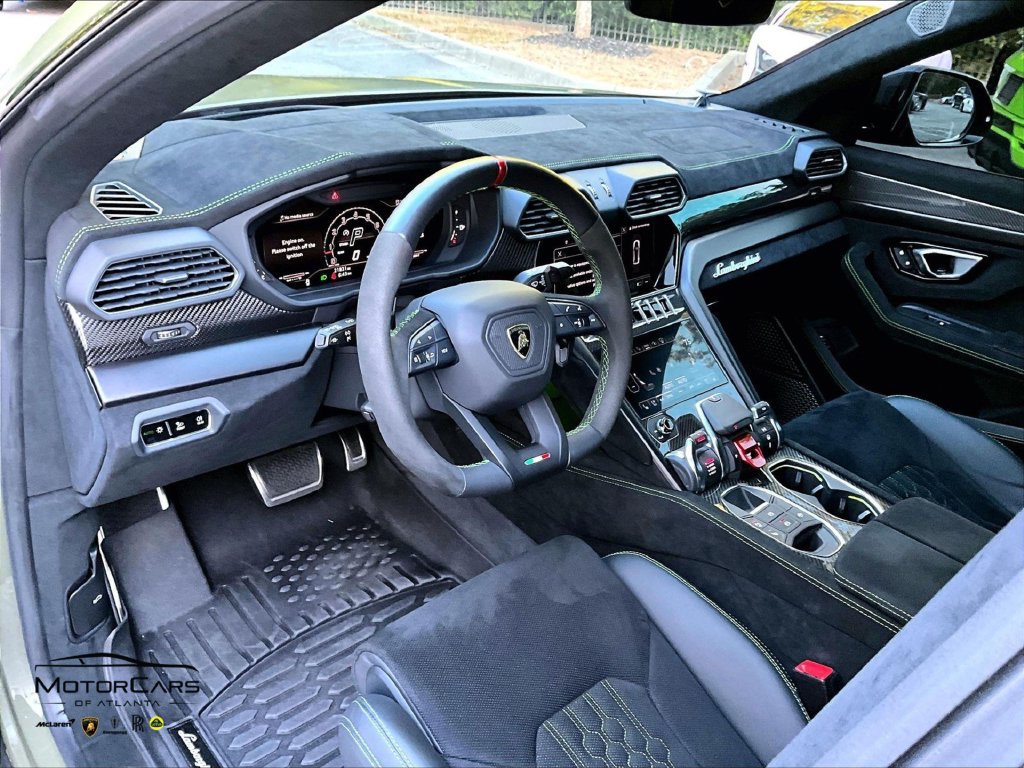Used 2023 Lamborghini Urus Performante AWD/4WD image 12