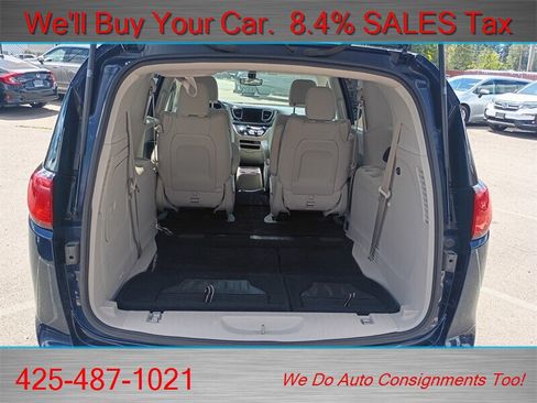 Used 2018 Chrysler Pacifica Touring Plus FWD image 9