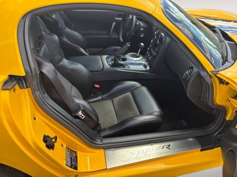 Used 2006 Dodge Viper SRT-10 image 15