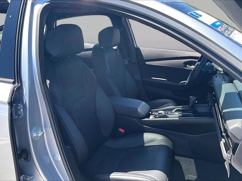 Used 2025 Honda Accord Sport image 9