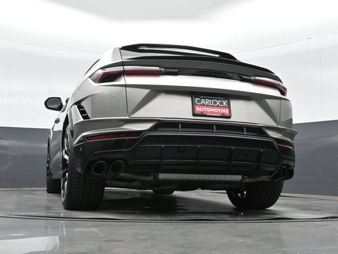 Used 2023 Lamborghini Urus S AWD/4WD image 36
