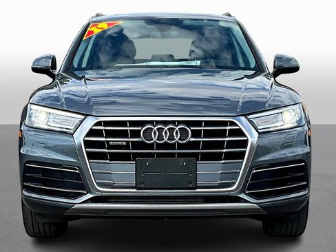 Used 2019 Audi Q5 2.0T Premium w/ Convenience Package image 3