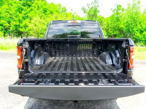 New 2026 RAM 1500 Express RWD image 25