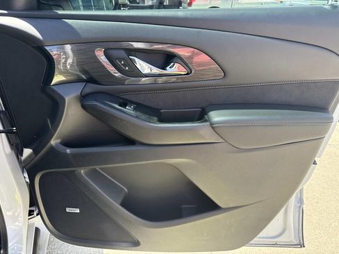 Used 2023 Chevrolet Traverse High Country w/ LPO, Floor Liner Package FWD image 15