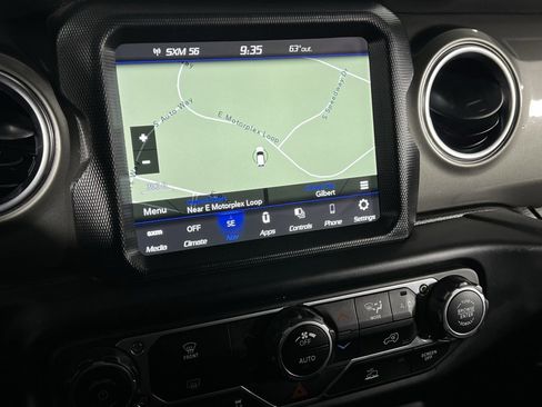 Certified 2023 Jeep Gladiator Overland image 18