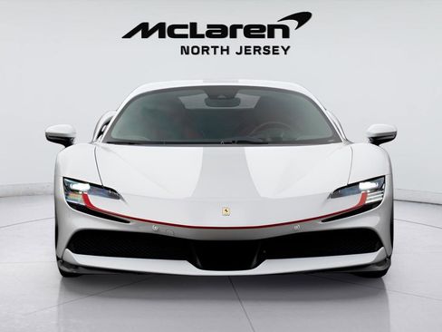 Used 2022 Ferrari SF90 Spider image 4