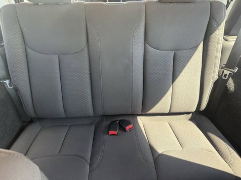 Used 2015 Jeep Wrangler Sport AWD/4WD image 13