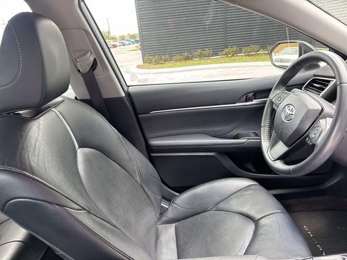 Used 2021 Toyota Camry XSE image 16