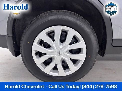 Used 2019 Nissan Rogue S AWD/4WD image 7