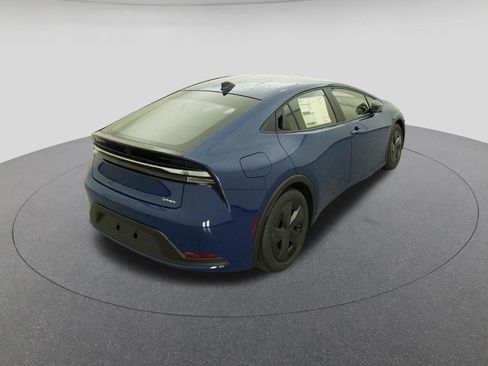 New 2026 Toyota Prius Plug-In Hybrid FWD image 8